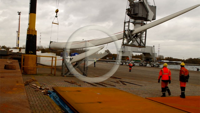 Video: Logistics Plus Safely Discharges Six Windmill Blades