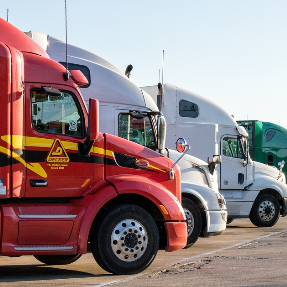 Choosing the Best LTL Carrier For Your Freight