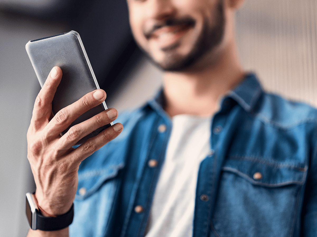 smartphone supply chain challenges image