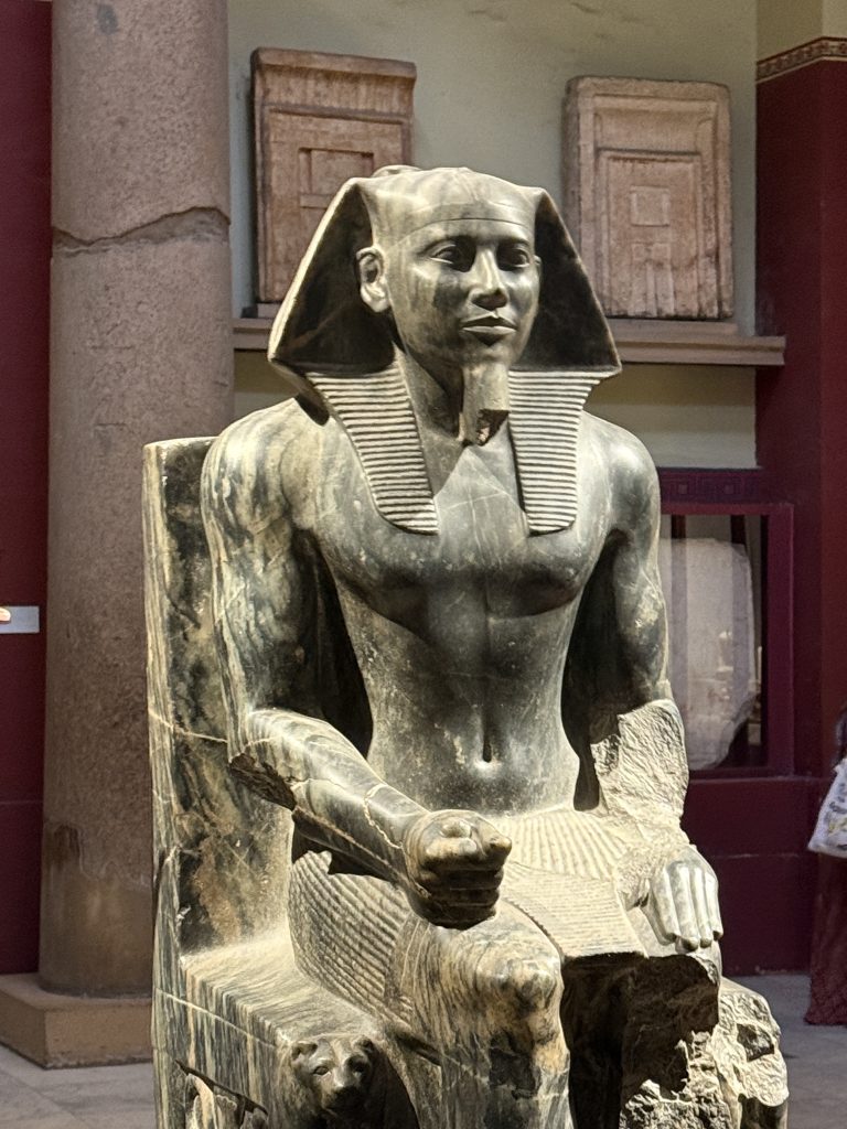 egyptian statue