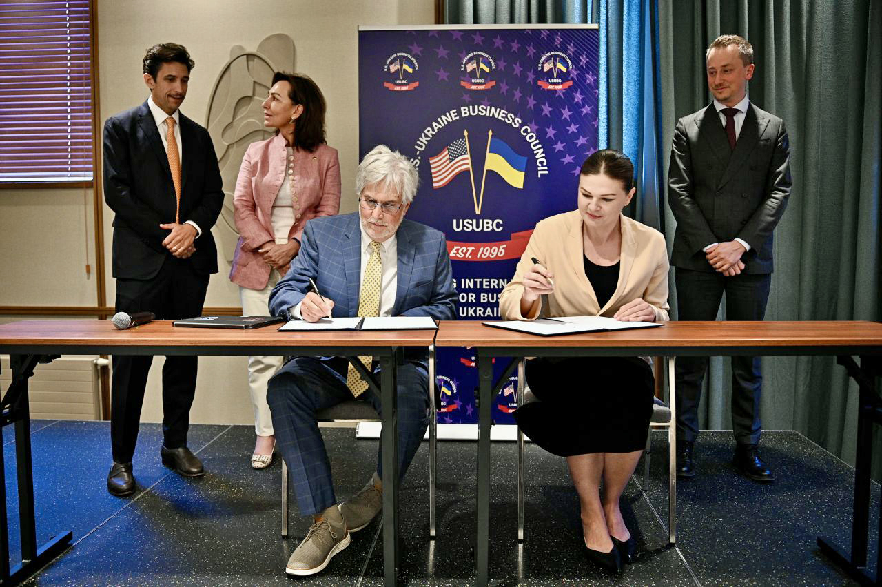 Jim Berlin Signing MOU